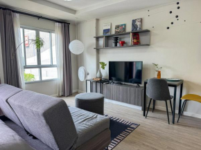 Convenient near shopping malls ,Dcondo ,Cozy, Wi-Fi